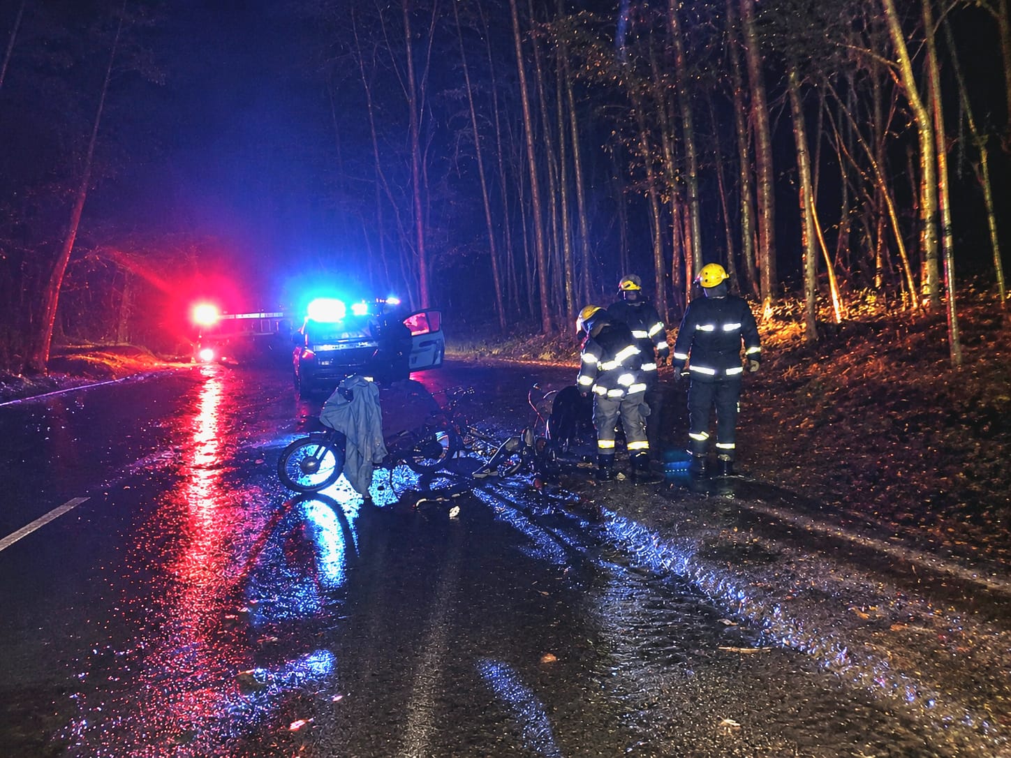 Despiste de una motocicleta sobre la Ruta Provincial 17 dejó dos heridos en 9 de Julio
